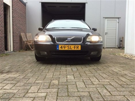 Volvo V70 - 2.4 D5 - 1