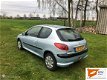 Peugeot 206 - 1.1 Pop' Art AIRCO/ZUINIGE AUTO/DB RIEM VERVANGEN - 1 - Thumbnail