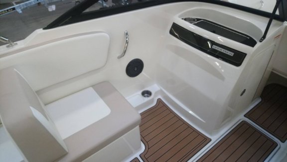 Bayliner VR4 Outboard - 2