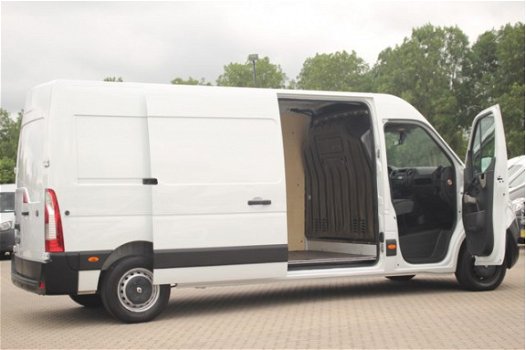 Renault Master - T35 2.3dCi 130pk L3H2 | 3-Zits | Airco | Cruise | Elektra | Lease 227, - p/m - 1