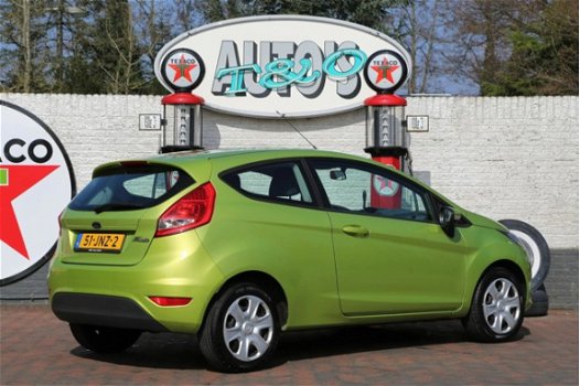 Ford Fiesta - 1.25 Limited in een Wowww... kleur - 1