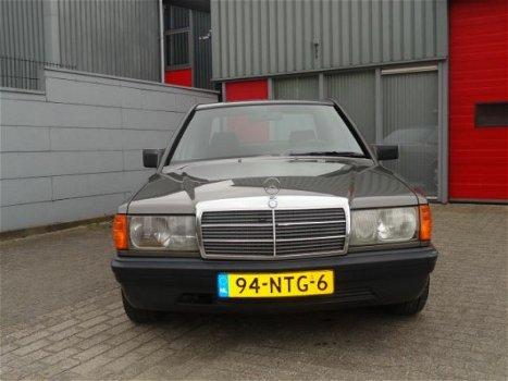 Mercedes-Benz 190-serie - 2.0 E - 1