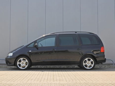 Seat Alhambra - 1.8T 150PK 7-ZITS CLIMA 1900KG TREKGEW - 1