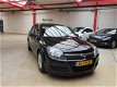 Opel Astra - 1.6 Essentia NETTE AUTO , RIJDT SCHAKELT , AIRCO .TREKHAAK - 1 - Thumbnail