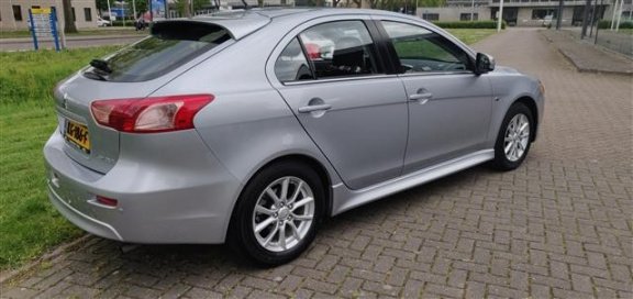 Mitsubishi Lancer Sportback - 1.6 Limited Edition Rijklaar - 1