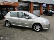 Peugeot 307 - 1.6-16V Premium