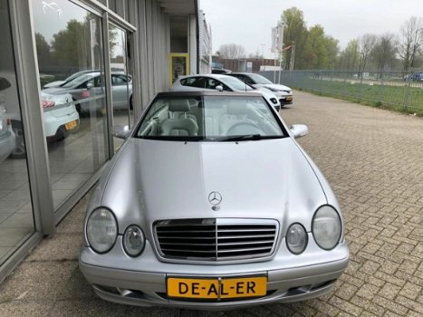 Mercedes-Benz CLK-klasse Cabrio - 230 K. Elegance AIRCO /ELTR RAAM /CRUISE /NAV / auto in nieuwstaat - 1