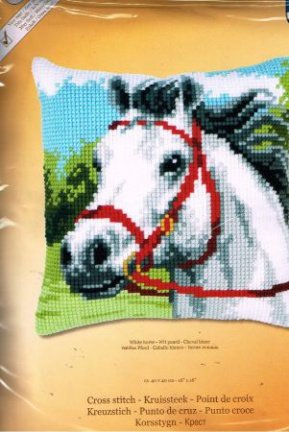 VERVACO BORDUURPAKKET (KUSSEN) WIT PAARD - nr. 1