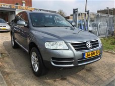 Volkswagen Touareg - 3.2 V6