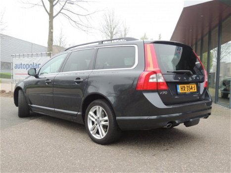 Volvo V70 - D5 215pk Aut. Summum/Leder/Schuifdak/Afn trekhaak - 1