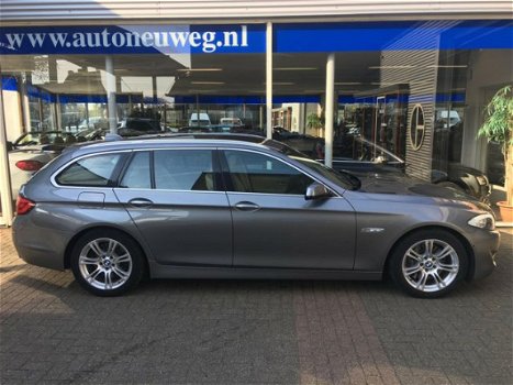 BMW 5-serie Touring - 535i High Executive AUTOM (8) LEDER NAVI S DAK XENON 306 PK - 1