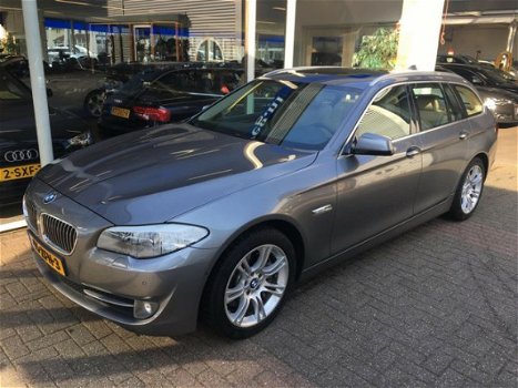 BMW 5-serie Touring - 535i High Executive AUTOM (8) LEDER NAVI S DAK XENON 306 PK - 1