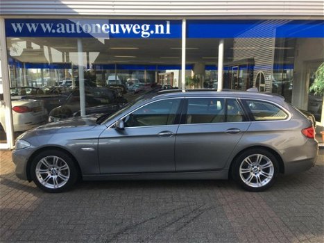 BMW 5-serie Touring - 535i High Executive AUTOM (8) LEDER NAVI S DAK XENON 306 PK - 1