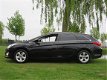 Hyundai i40 Wagon - 1.7 CRDi Business Edition *2013* NAVIGATIE TREKHAAK *NL-AUTO* BOVAG - 1 - Thumbnail