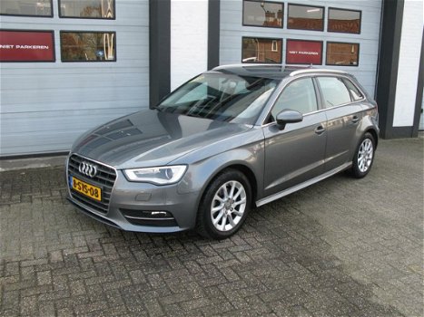 Audi A3 Sportback - 1.6 TDI 110pk Edition - 1