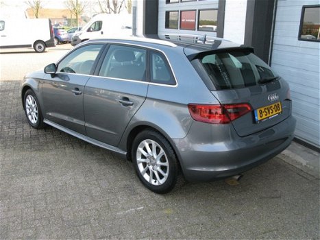 Audi A3 Sportback - 1.6 TDI 110pk Edition - 1