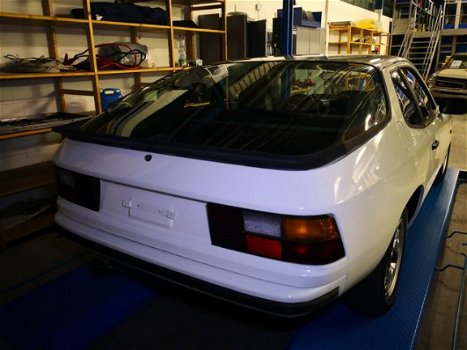 Porsche 924 - 2.0 Coupé WINTERPREIS, TÜV und H-Zulassung INKLUSIVE Viele neue Teile wie neue Bremsen - 1