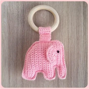 Rammelaar + bijting olifantje | handgemaakt | roze - 1