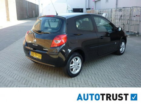 Renault Clio - 1.2-16V Expression - 1