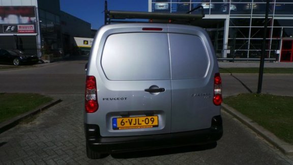 Peugeot Partner - 122 1.6 HDI L1 XT Profit + airco, navigatie, schuifdeur, enz - 1