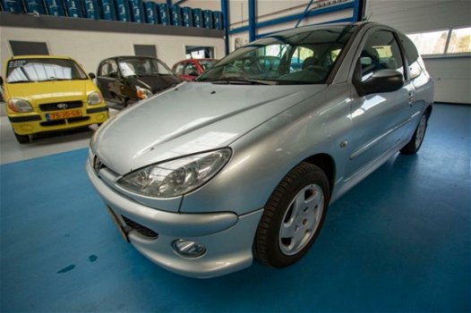 Peugeot 206 - XT 1.4 HDI - 1