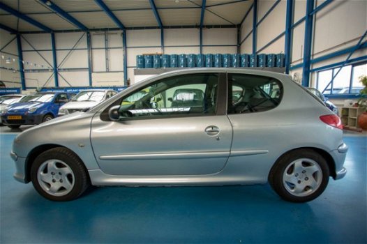 Peugeot 206 - XT 1.4 HDI - 1