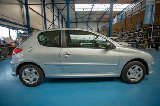 Peugeot 206 - XT 1.4 HDI - 1