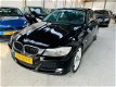 BMW 3-serie - 318d Executive / Apk/ Facelift/ Navi/ Leer/ 19” Lm velgen - 1 - Thumbnail