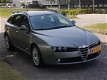 Alfa Romeo 159 Sportwagon - 1.9 JTD Q-Tronic TI AUT/ NIEUW APK/ AIRCO/ LEDER/ PDC/ ZEER NETTE AUTO - 1 - Thumbnail