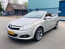 Opel Astra TwinTop - 1.8 Cosmo
