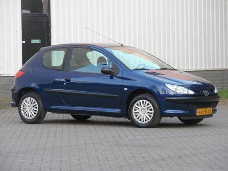 Peugeot 206 - 1.4 Pop' Art 2e Eigenaar/APK/AiRCO/NAP/SUPER NETTE - 1