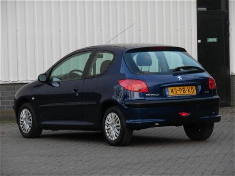 Peugeot 206 - 1.4 Pop' Art 2e Eigenaar/APK/AiRCO/NAP/SUPER NETTE - 1