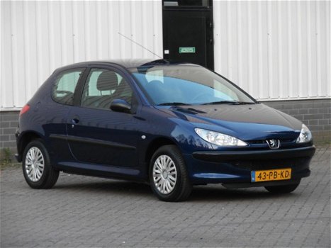 Peugeot 206 - 1.4 Pop' Art 2e Eigenaar/APK/AiRCO/NAP/SUPER NETTE - 1