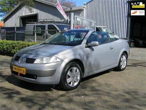 Renault Mégane coupé cabriolet - 1.6-16V Privilège Comfort 115d km nap airco sturbekr nieuwe apk - 1