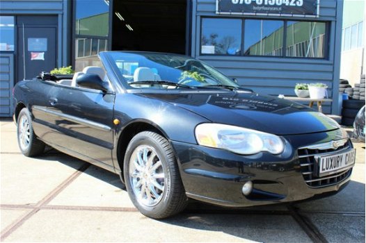 Chrysler Sebring - 2.7i V6 Touring Convertible Leder/CruisC./Electrischekap/ - 1