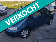 Volkswagen Sharan - 1.9 TDI Highline 85KW AUT 2000 ECC/LEER