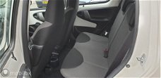 Toyota Aygo - I 1.0-12V Now Airco APK 2 JAAR tot 2021
