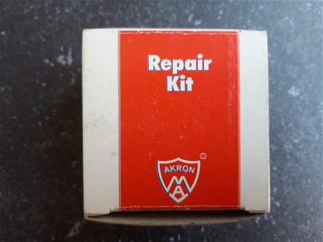 Alfa Romeo Giulia 1300 1600 TI Remklauw Rubbers Repair Kit Akron 9611 NOS - 5