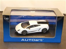 1:43 Autoart 54643 Lamborghini Gallardo LP570-4 Superleggera wit