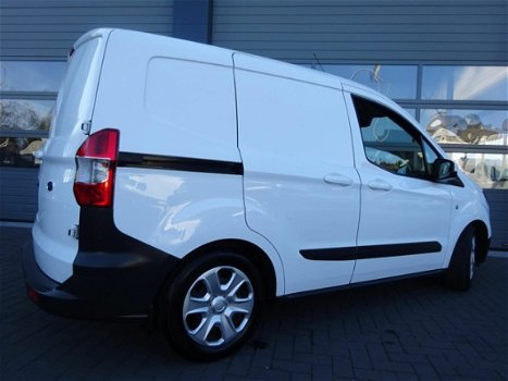 Ford Transit Courier - 1.5 TDCI Trend 1.5tdci met airco , navigatie , pakeersensor - 1