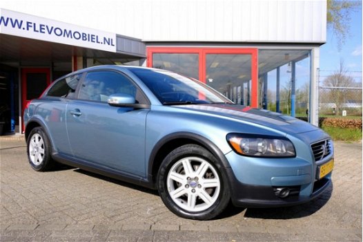 Volvo C30 - 2.0D 140pk Momentum Clima/LMV/Dealer onderhouden - 1