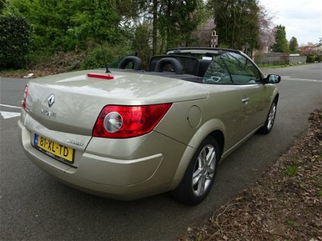 Renault Mégane - C-C 2.0 16V Exeption - 1