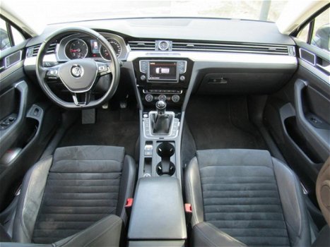 Volkswagen Passat Variant - 2.0 TDI Business Edition R - 1