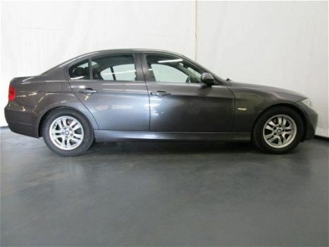 BMW 3-serie - 320i Dynamic Executive Airco - 1