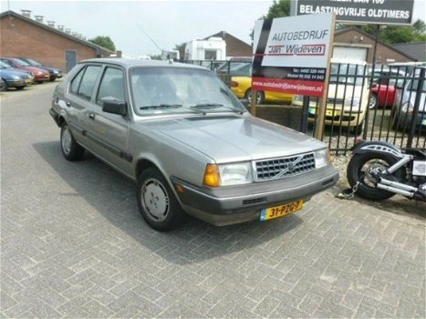 Volvo 340 - GL Automaat 77000 km nieuwstaat 5drs - 1