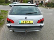 Peugeot 406 Break - 1.8-16V SR lpg G3