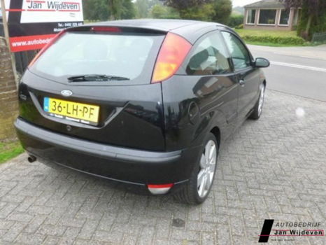 Ford Focus - 2.0-16V Centennial - 1