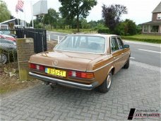 Mercedes-Benz 300-serie - 300 300 D aut.sedan