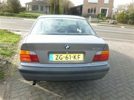 BMW 3-serie - 318i aut - 1