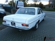 Mercedes-Benz 250 - SE Automatic